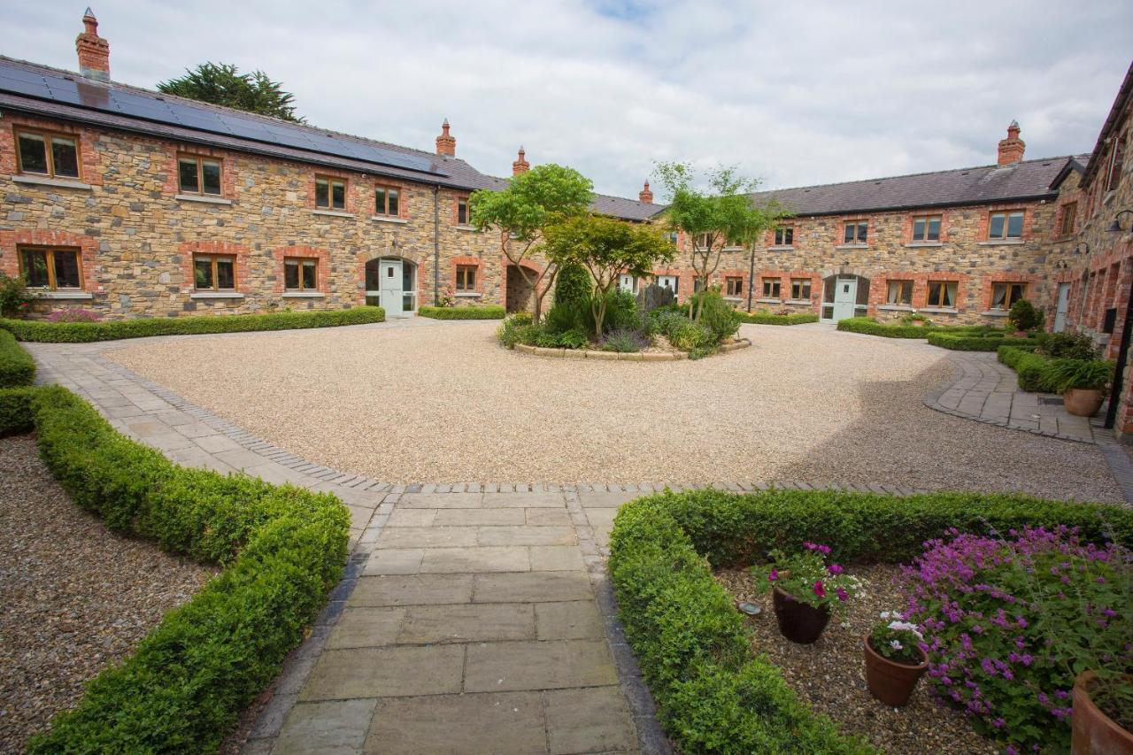 Decoy Country Cottages Navan Exterior foto